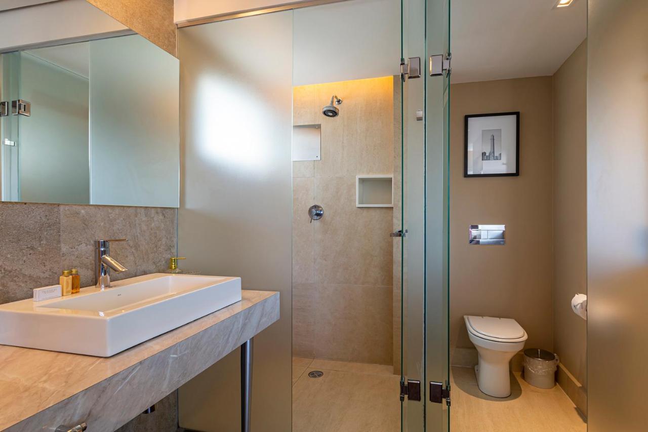 You Stay At Vila Olimpia - Itc Sao Paulo Exterior photo A modern bathroom with a shower cubicle